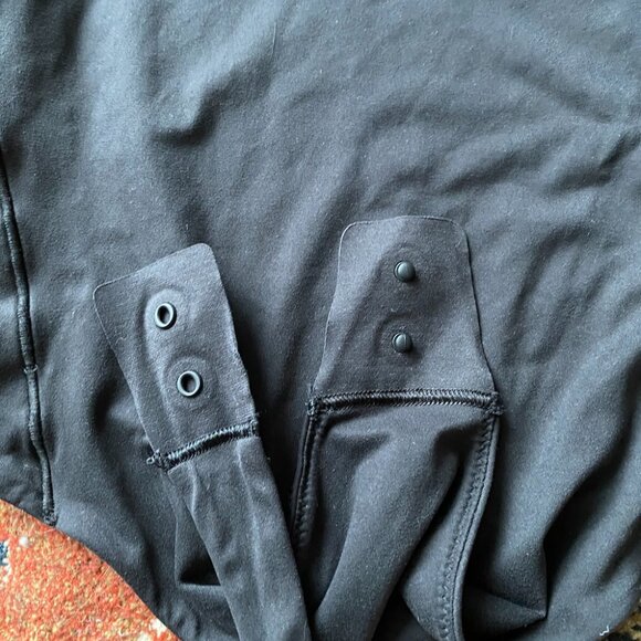 Wundermost Ultra-Soft Nulu Square-Neck Long-Sleeve Bodysuit - Picture 4 of 5